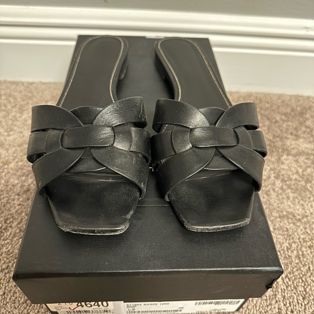 Yves Saint Laurent Sandal